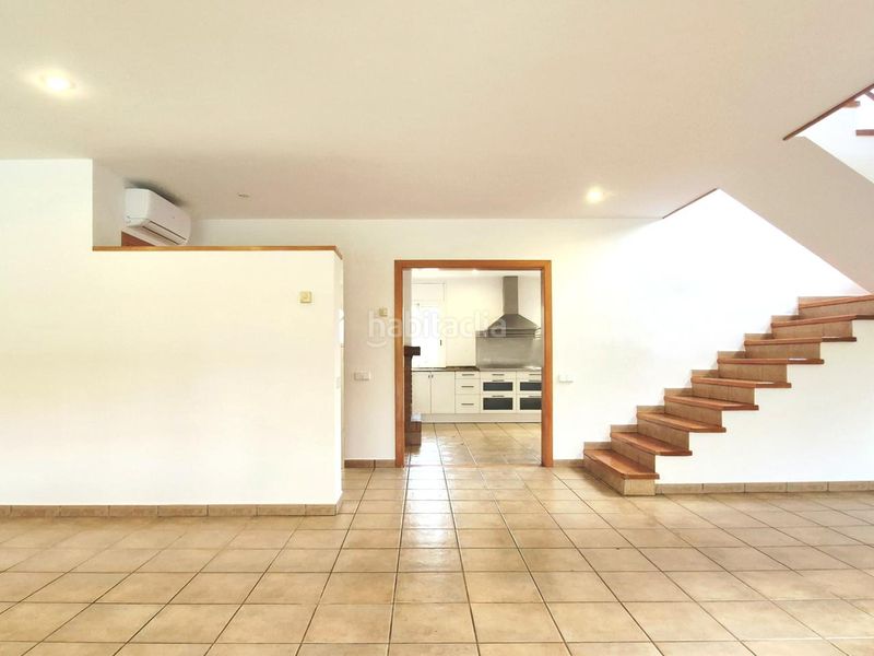 Foto 3a8f2628-fe26-47fb-ab3d-5ec2ef826643. Casa amb piscina a Matadepera