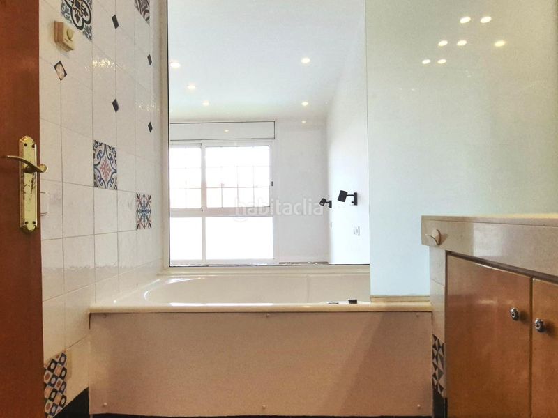 Foto d9c2cb67-e0d4-4e22-bd29-299a252579bb. Casa amb piscina a Matadepera