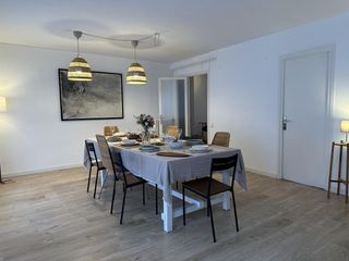 Location Appartement à Ca n'Aurell. Piso de 5 dormitorios  plaza progreso