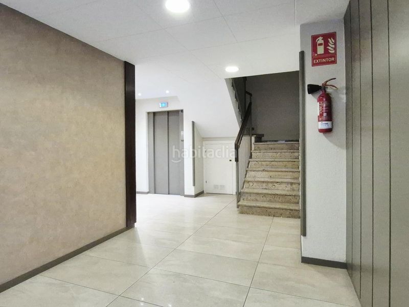Foto 191a3c99-22e4-439a-b56b-7d57c0c29b95. Etagenwohnung mit heizung in Barri del Centre Terrassa
