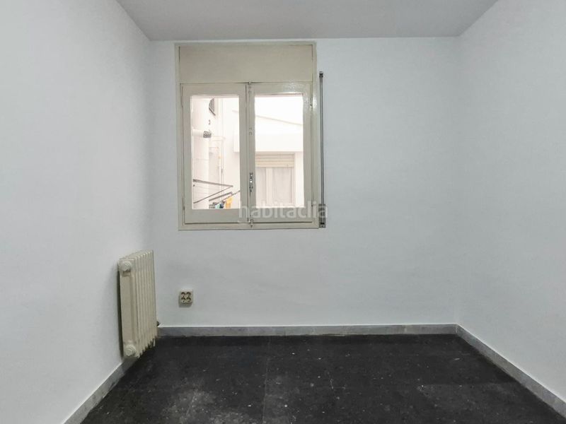 Foto 24fb3b25-f4f2-4c12-91fc-97cfa2d577e3. Etagenwohnung mit heizung in Barri del Centre Terrassa