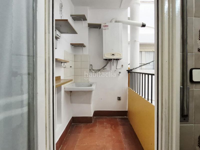Foto 39d75133-7312-49b5-9816-b302ef51ffd0. Etagenwohnung mit heizung in Barri del Centre Terrassa