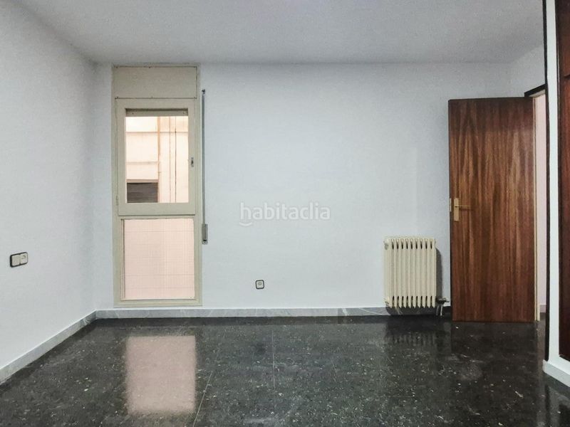 Foto 928a1930-f428-4374-809a-a31e039970eb. Etagenwohnung mit heizung in Barri del Centre Terrassa