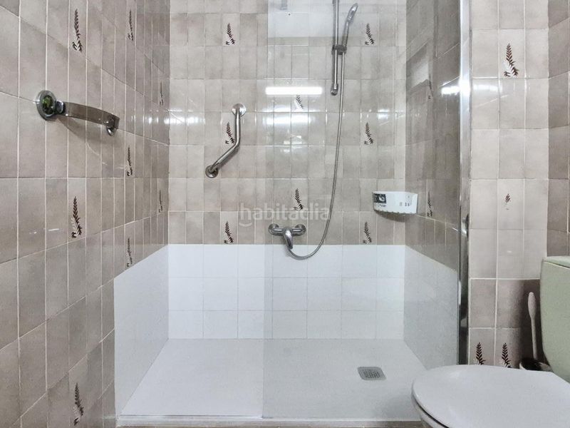 Foto a85b07d2-2d7c-4065-b356-2338b5d3f445. Etagenwohnung mit heizung in Barri del Centre Terrassa