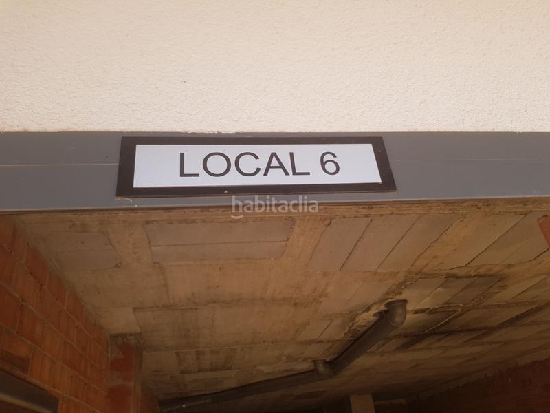 Foto fc4c09b2-061a-460a-ab32-08b0d11e3d0f. Business premise in Láchar