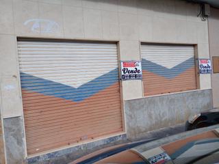 Local Comercial en Pinos Puente