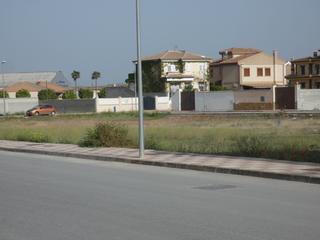 Terreny residencial a Valderrubio. Solar urbano haciendo esquina en valderrubio