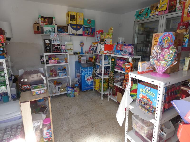 Foto 21316f41-a691-4816-9fd2-26d4e243ab82. Local comercial se vende, traspasa o alquila kiosco en lachar en Láchar