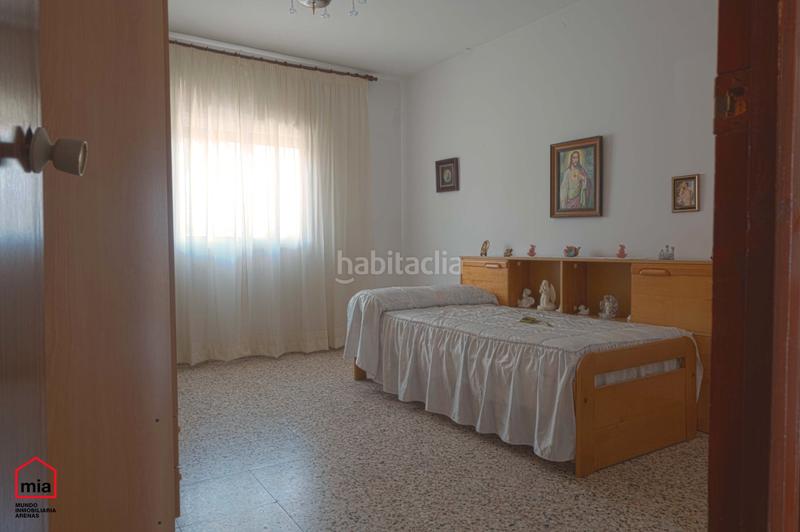 Foto b64e5eae-3327-48f0-9f9c-3676d8df3240. Haus mit kamin in Íllora