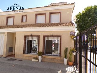 Chalet  Calle rio darro. Hermosa casa de venta en fuente vaqueros