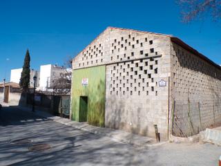 Terrain résidentiel à Río guadalete 11. Venta de parcela con secadero en fuentevaqueros, granada