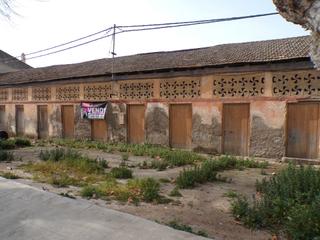Wohngrundstück in Paseo de la reina 69. Terreno urbanizable en fuente vaqueros