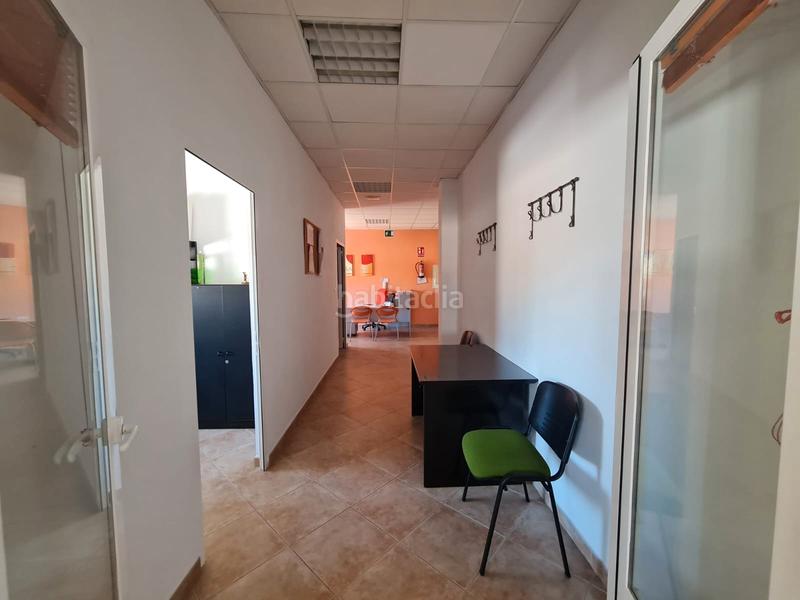 Foto 64fe13c5-882a-43b1-a5b6-65301324b767. Local comercial increíble local comercial en Láchar