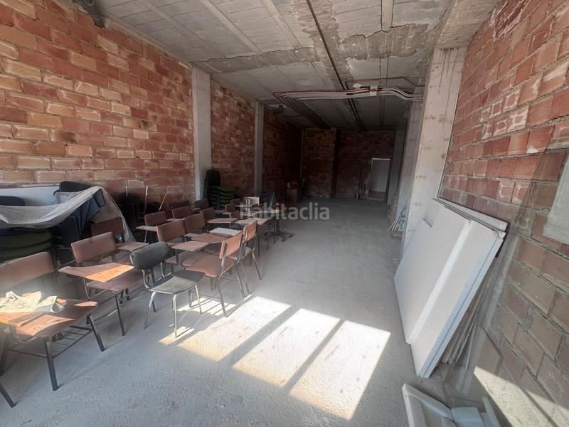 Foto 87ebf40b-3510-4c06-981e-fb69f1d81b9b. Local comercial increíble local comercial en Láchar