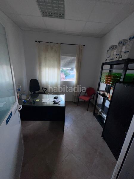 Foto 96882561-efcf-43e5-91b7-c90f084b6ca2. Local comercial increíble local comercial en Láchar