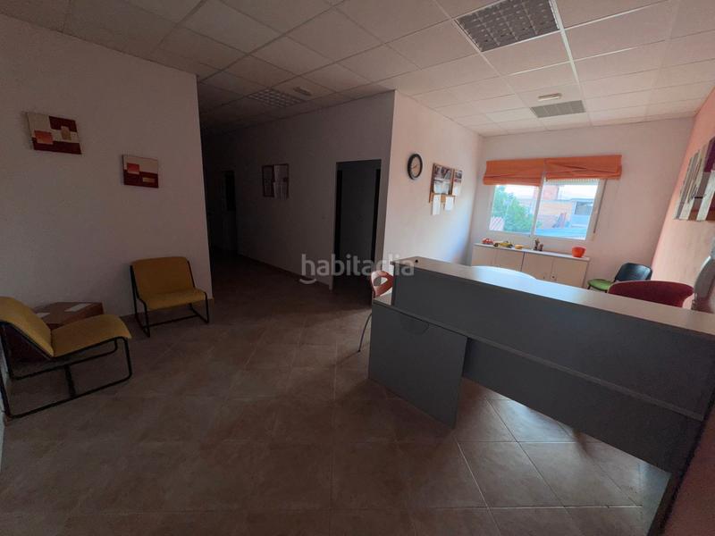 Foto 983180be-ec5a-4463-a061-667a78fe9021. Local comercial increíble local comercial en Láchar