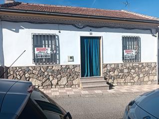 Casa  Calle clavel. Casa familiar en zujaira