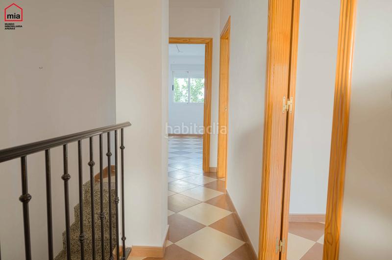 Foto c41739f9-b9a3-41e2-bf38-59a281204f0d. Casa excelente casa en Íllora