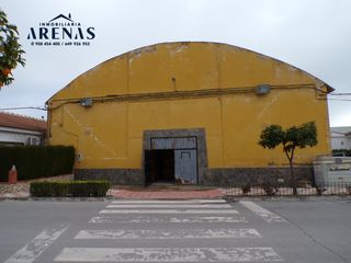 Industrial building  Calle de nevada. Nave en venta en valderrubio