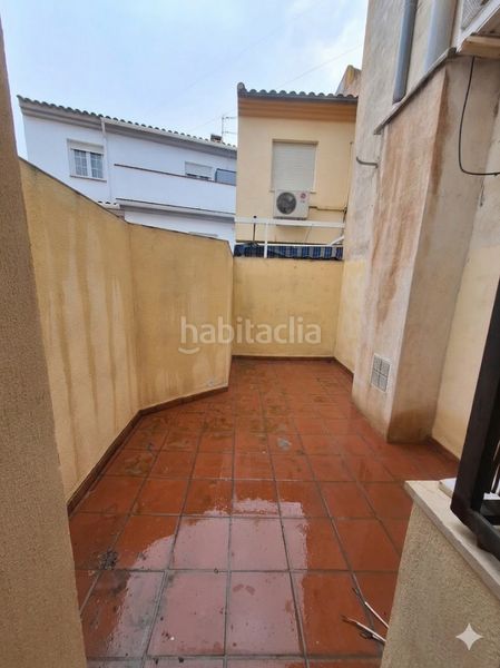 Foto e717712c-e810-4c14-8a6b-ba66aa0575e3. Casa adossada a Híjar Gabias (Las)