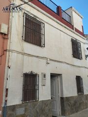 Casa  Calle cuadrada. Casa en venta en íllora