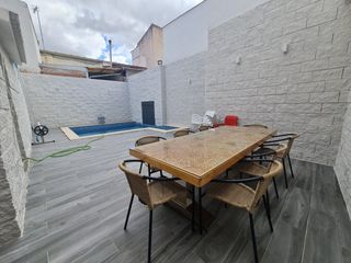 Haus  Calle de blas infante. Casa en venta en chimeneas