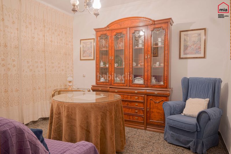 Foto a81b9d55-ca3a-4330-8bd6-f0c578bf45c0. Casa a Íllora