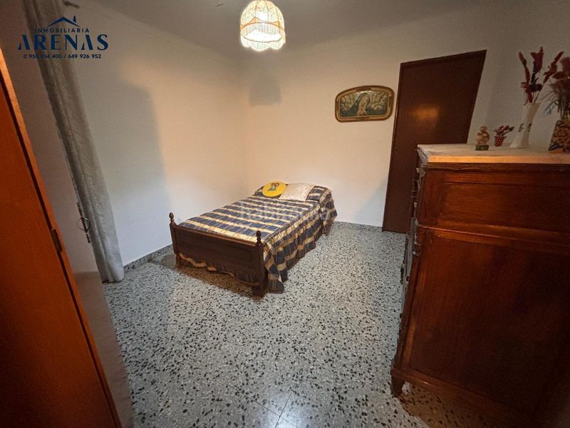 Foto b1626490-f829-4d31-be38-e760e79314e4. Casa a Íllora