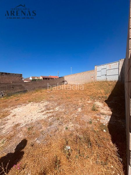 Foto 88d4e911-fe74-4576-acc0-1f23fa39495c. Terreny residencial a Íllora