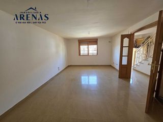 House  Calle real. Casa en venta en chauchina