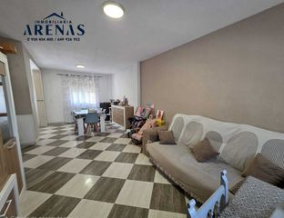 Casa  Calle navarra. Estupenda casa en venta en cijuela