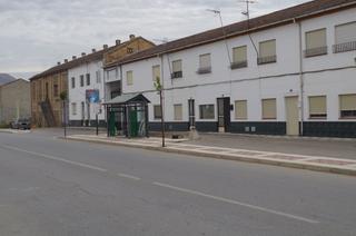 Nau industrial  Gr-3405. Se vende finca con muchas posibilidades en fuente vaqueros