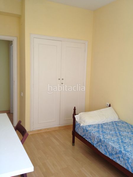Foto 41f28ee0-2339-4212-a222-9d2a3d005879. Rent flat in calle castillo de utrera 32 in Bami - La Estrella Sevilla