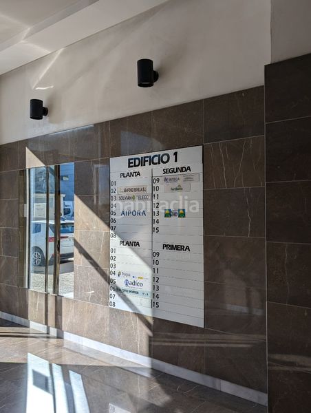 Foto fc0a1db3-a75d-4708-bee3-e9913d27188a. Rent office space in acueducto 24 in La Motilla - Fuente del Rey Dos Hermanas