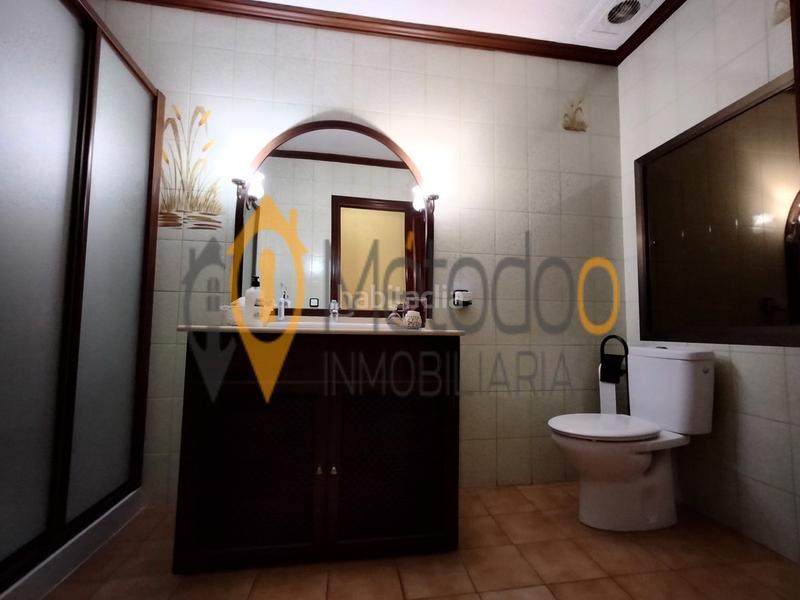 Foto f3f3a39a-0a1b-406b-a14f-16cc0fd7a78e. Maison jumelée avec chauffage parking dans Palmete Sevilla