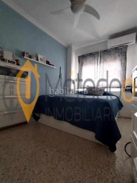 Foto 1572e3e8-5141-48e9-8577-a0f6f51eab80. Piso vivienda ideal para familia en colores - entreparques Sevilla