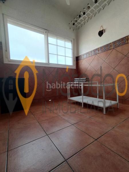 Foto 8835c7d2-da7b-464b-a191-06c5c91c9495. Piso vivienda ideal para familia en colores - entreparques Sevilla