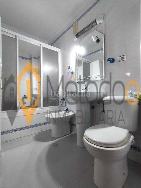 Foto e49a5bef-dc55-4812-8919-3bc2b98aca61. Piso vivienda ideal para familia en colores - entreparques Sevilla