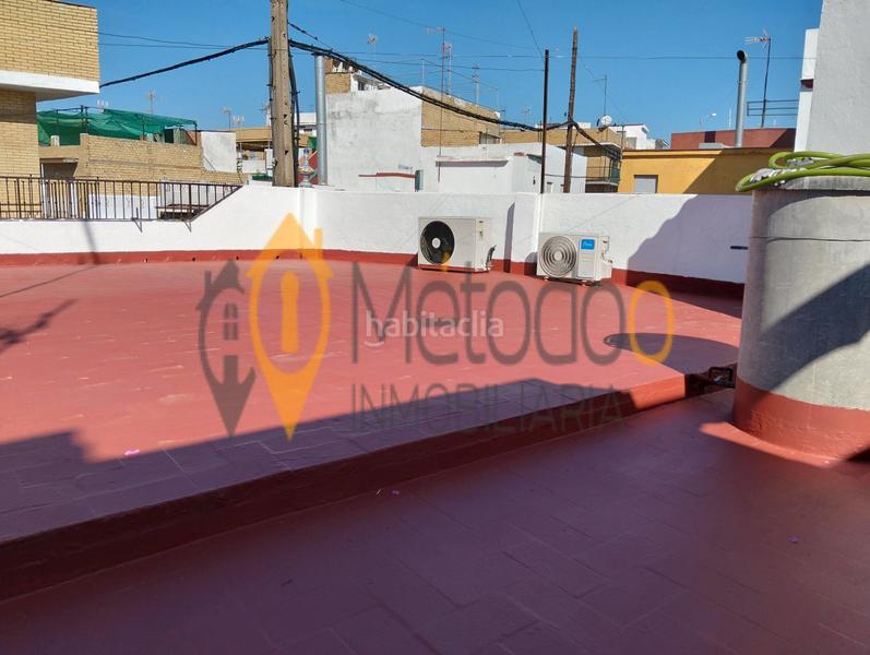 Foto 5a3b65a3-48ec-4811-ba51-3565ff26266e. Casa adosada casa torrelaguna, 145.000€ en Torreblanca Sevilla