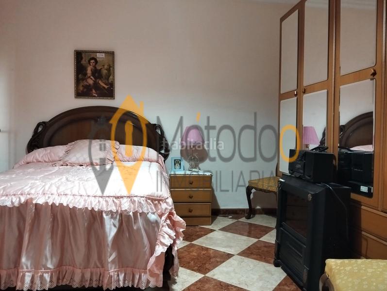 Foto a75189f0-4a92-46e8-84d0-f9475bd6e1b4. Casa adosada casa torrelaguna, 145.000€ en Torreblanca Sevilla