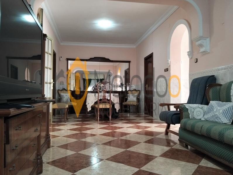 Foto aab892e6-36b9-4e3c-a0b5-6404d871d045. Casa adosada casa torrelaguna, 145.000€ en Torreblanca Sevilla