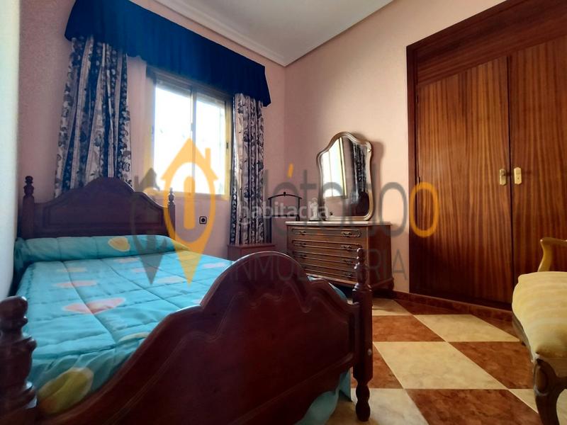 Foto f33a6a5d-4edb-40e3-bb25-c14070e7c7d2. Casa adosada casa torrelaguna, 145.000€ en Torreblanca Sevilla