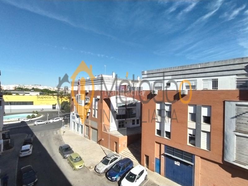 Foto b1896b94-ef0d-4e92-b231-9f2c9ef9ab5a. Flat with heating in Nueva Alcalá Alcalá de Guadaira