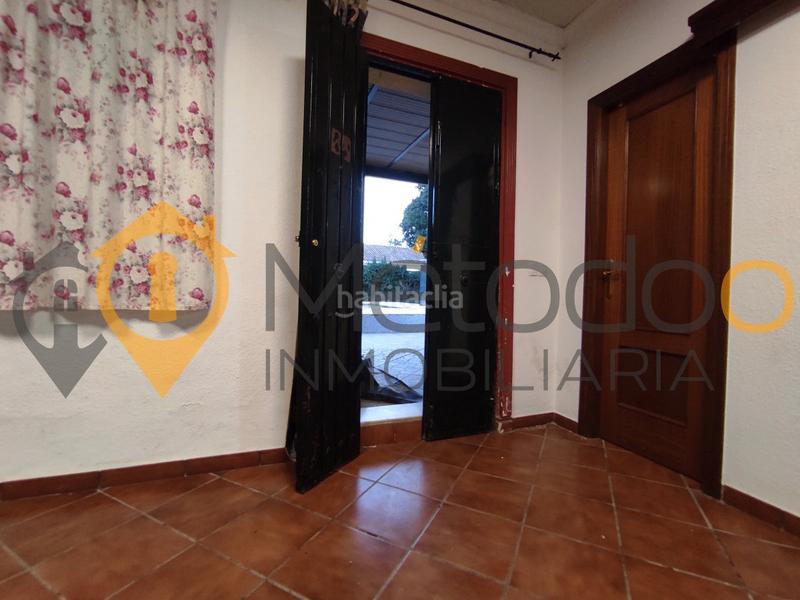 Foto 767635a3-6bf9-48cd-bf99-58464e50a27f. Chalet con camino parcheggio piscina in Carmona