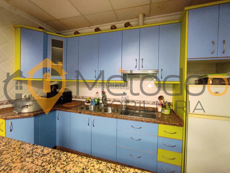 Foto e60674b0-9cd6-4a41-938c-e8e728b3f85a. Chalet con camino parcheggio piscina in Carmona