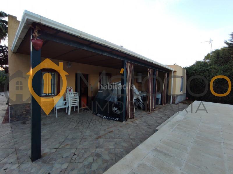 Foto eb18abbd-5dec-46a6-aec2-b788139c40e3. Chalet con camino parcheggio piscina in Carmona