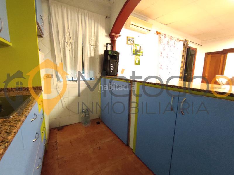 Foto f08acc1b-883c-45d7-a18a-6ca843b402ea. Chalet con camino parcheggio piscina in Carmona