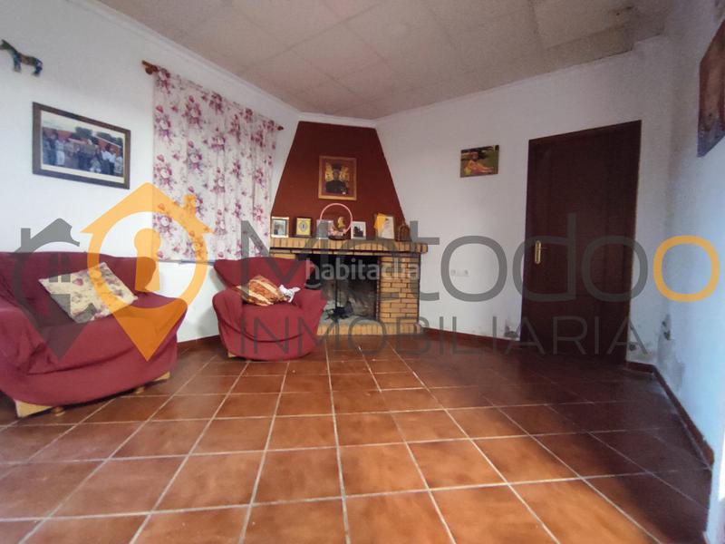 Foto f21056a2-2ba3-4f65-8b39-06d8ad841659. Chalet con camino parcheggio piscina in Carmona