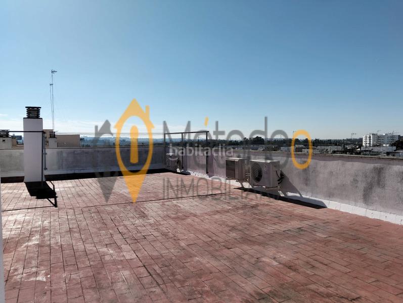 Foto b09f3ba5-1b60-48e1-9fc4-3dd7b52f8cb7. Pis a calle isadora duncan 9 a La Plata Sevilla