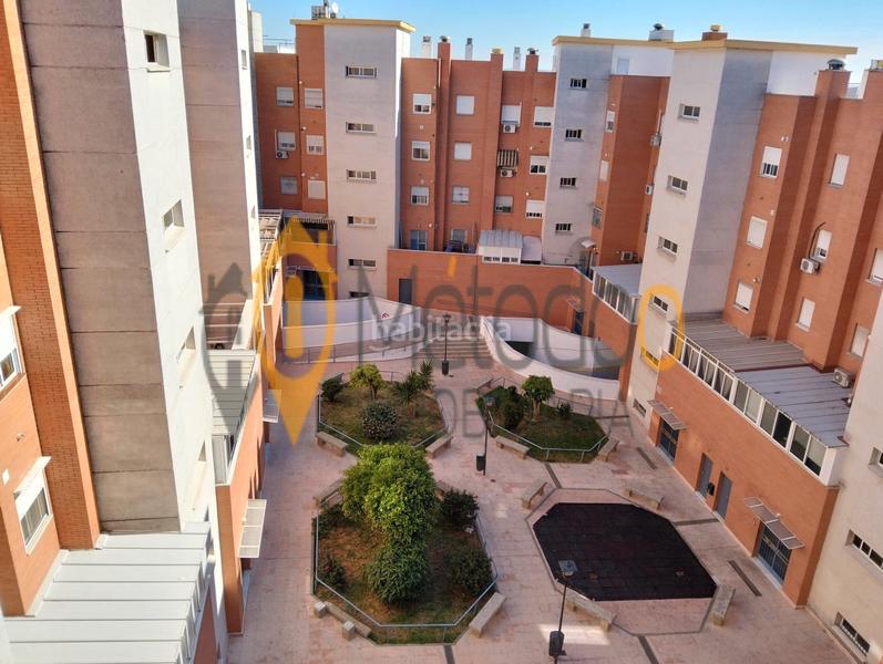 Foto b6afd14b-725c-4185-96e5-f0e89e14475e. Pis a calle isadora duncan 9 a La Plata Sevilla